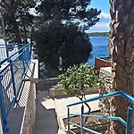 Vikendica Casita Liliana By The Sea *