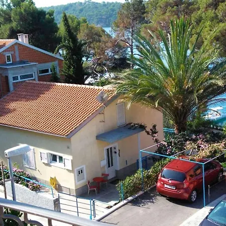 Casita Liliana By The Sea بيت للعطل مالي لوشينغْ